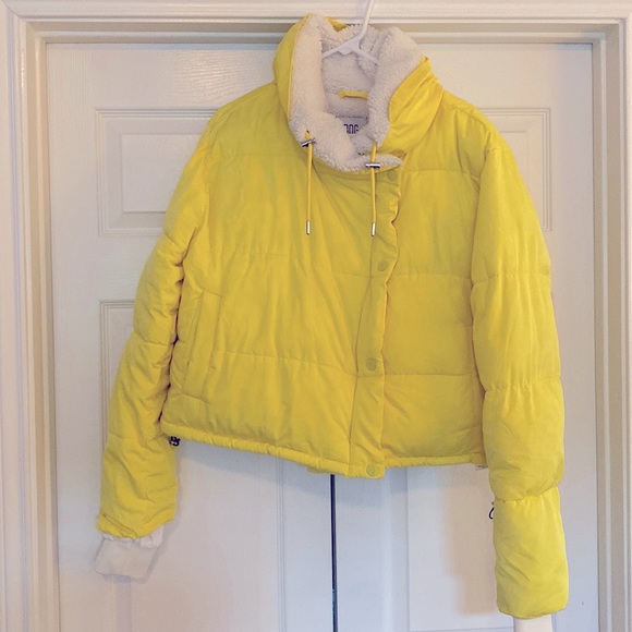 BDG Urban Outfitters Yellow Puffer - Picture 1 of 7